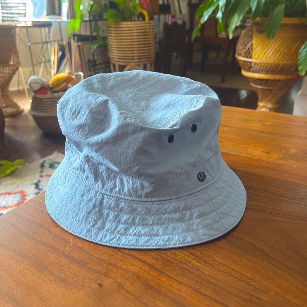 Lululemon light blue bucket hat